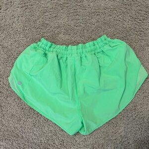 lululemon athletica hotty hot Shorts